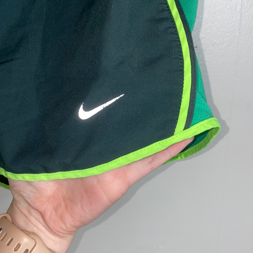🪿Grey with blue and green detail Nike Dri-fit shorts! - Picture 8 of 10